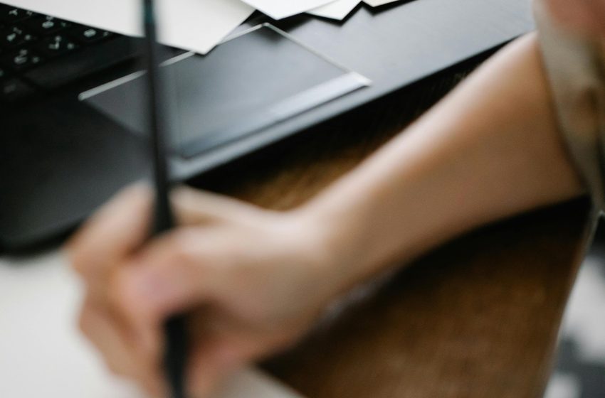 How to Use Podcasts to Elevate Your Personal Brand