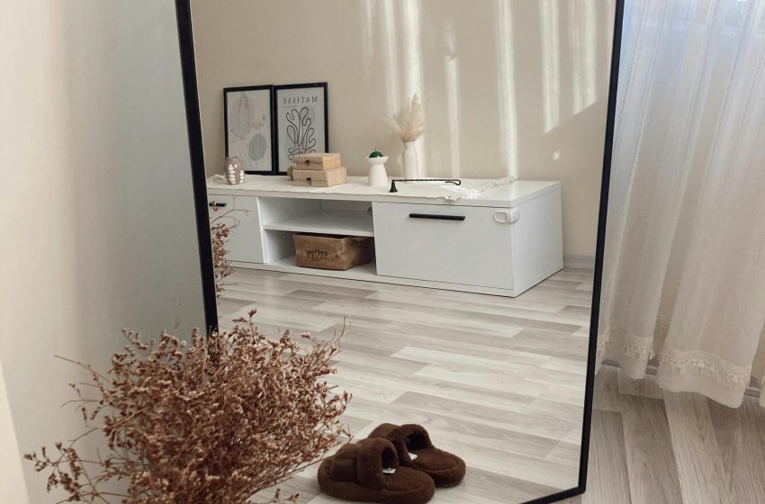  Minimalist Living: How to Simplify Your Life and Find More Joy