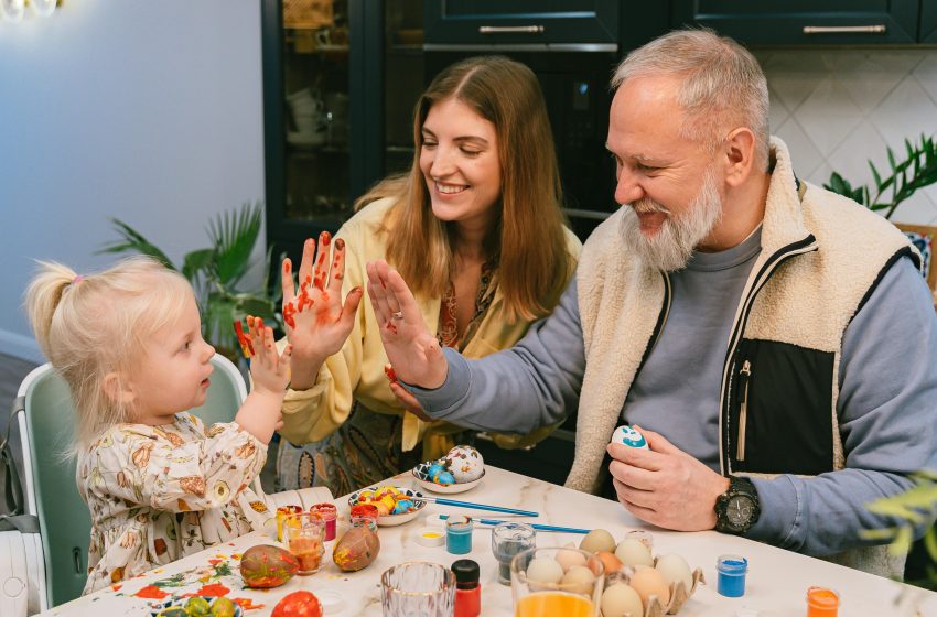  Fun Weekend Activities To Bond With Your Kids